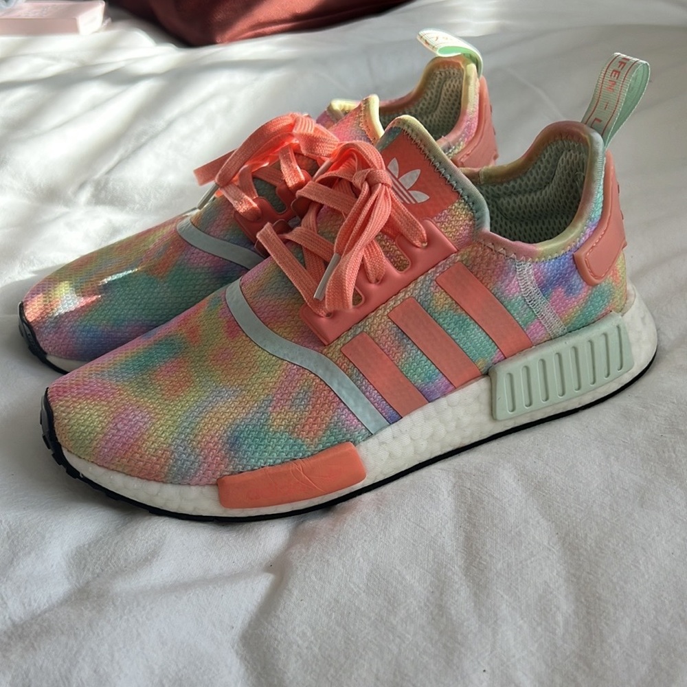 adidas NMD R1 - Picture 2 of 9